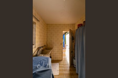 Casa à venda com 450m², 2 quartos e 10 vagas Casa à venda com 450m², 2 quartos e 10 vagasÁrea de Serviço