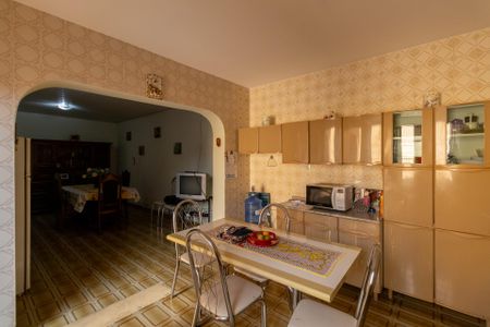 Casa à venda com 450m², 2 quartos e 10 vagas Casa à venda com 450m², 2 quartos e 10 vagasCozinha