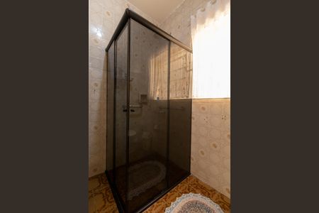 Casa à venda com 450m², 2 quartos e 10 vagas Casa à venda com 450m², 2 quartos e 10 vagasBanheiro