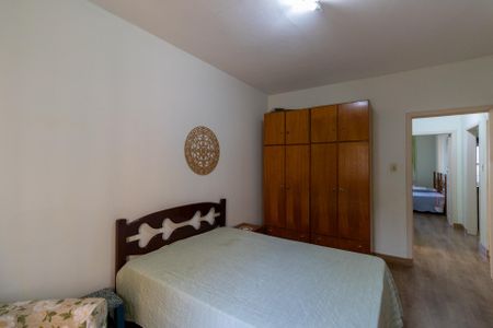 Casa à venda com 450m², 2 quartos e 10 vagas Casa à venda com 450m², 2 quartos e 10 vagasQuarto 2