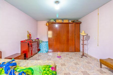 Casa à venda com 330m², 3 quartos e 2 vagas