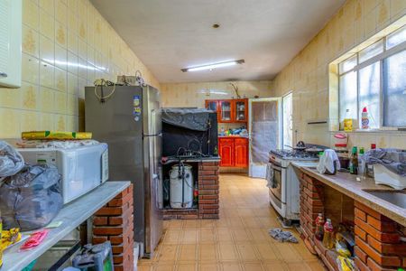 Casa à venda com 330m², 3 quartos e 2 vagas