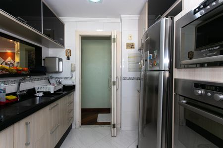 Apartamento à venda com 82m², 2 quartos e 2 vagasCozinha