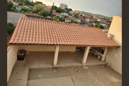Casa à venda com 220m², 4 quartos e 2 vagas Casa à venda com 220m², 4 quartos e 2 vagasFoto 21