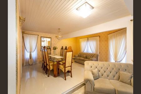 Casa de condomínio à venda com 360m², 4 quartos e 4 vagas