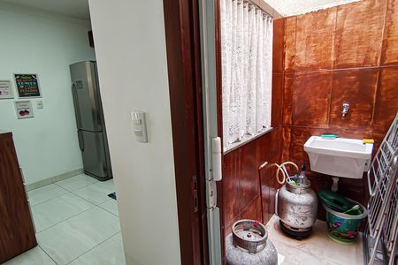 Casa à venda com 150m², 3 quartos e 1 vagaÁrea de Serviço