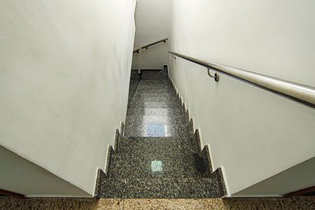 Casa à venda com 150m², 3 quartos e 1 vagaEscada