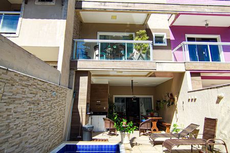 Casa à venda com 150m², 3 quartos e 1 vagaÁrea Gourmet