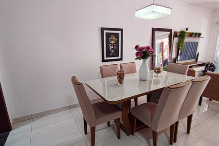 Casa à venda com 150m², 3 quartos e 1 vagaSala