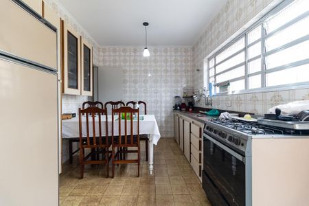 Casa à venda com 110m², 2 quartos e 3 vagas Casa à venda com 110m², 2 quartos e 3 vagasCozinha