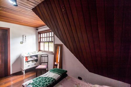 Casa de condomínio à venda com 220m², 3 quartos e 3 vagas Casa de condomínio à venda com 220m², 3 quartos e 3 vagasQuarto 2