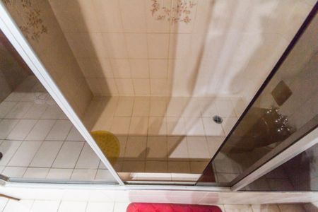 Casa de condomínio à venda com 220m², 3 quartos e 3 vagas Casa de condomínio à venda com 220m², 3 quartos e 3 vagasBanheiro da Suíte 1