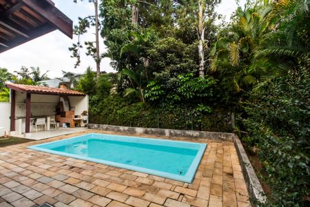 Casa de condomínio à venda com 220m², 3 quartos e 3 vagas Casa de condomínio à venda com 220m², 3 quartos e 3 vagasÁrea comum