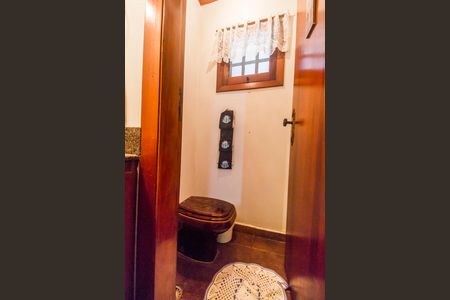 Casa de condomínio à venda com 220m², 3 quartos e 3 vagas Casa de condomínio à venda com 220m², 3 quartos e 3 vagasLavabo