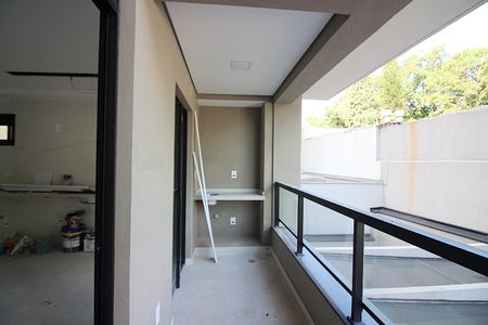 Apartamento à venda com 68m², 2 quartos e 2 vagasSala/Cozinha Sacada 