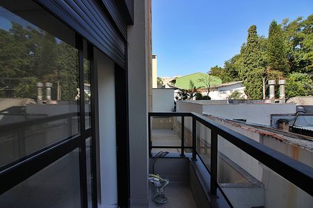 Apartamento à venda com 68m², 2 quartos e 2 vagasQuarto 1 Sacada 