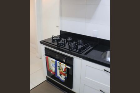 Apartamento à venda com 105m², 3 quartos e 2 vagas Apartamento à venda com 105m², 3 quartos e 2 vagasCozinha