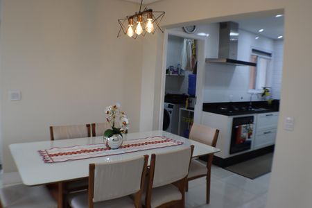 Apartamento à venda com 105m², 3 quartos e 2 vagas Apartamento à venda com 105m², 3 quartos e 2 vagasSala de Jantar