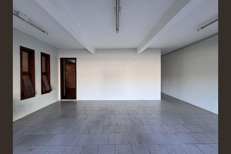 Casa à venda com 200m², 3 quartos e 1 vagaÁrea comum