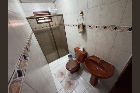 Casa à venda com 200m², 3 quartos e 1 vagaBanheiro