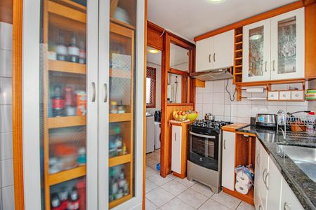 Apartamento à venda com 134m², 3 quartos e 2 vagas Apartamento à venda com 134m², 3 quartos e 2 vagasCozinha e Área de Serviço