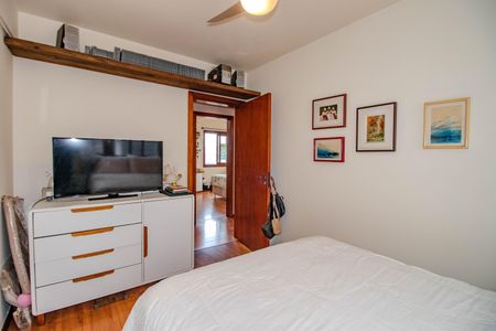 Apartamento à venda com 134m², 3 quartos e 2 vagas Apartamento à venda com 134m², 3 quartos e 2 vagasQuarto 1