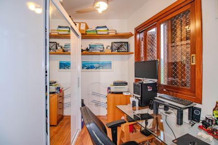 Apartamento à venda com 134m², 3 quartos e 2 vagas Apartamento à venda com 134m², 3 quartos e 2 vagasDependência / Escritório