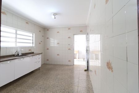 Casa à venda com 104m², 3 quartos e 2 vagasCozinha