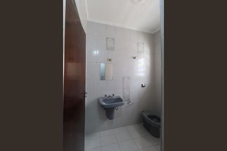 Casa à venda com 104m², 3 quartos e 2 vagasBanheiro Social