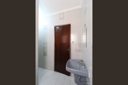 Casa à venda com 104m², 3 quartos e 2 vagasBanheiro Social