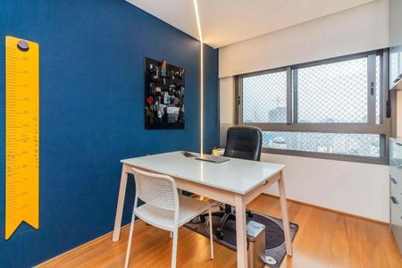 Apartamento à venda com 275m², 3 quartos e 4 vagas