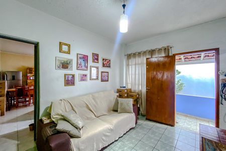 Casa à venda com 152m², 2 quartos e 2 vagasSala