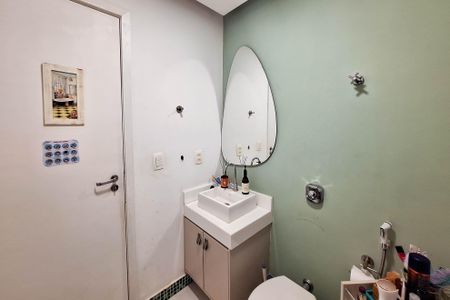 Apartamento à venda com 120m², 3 quartos e 1 vaga Apartamento à venda com 120m², 3 quartos e 1 vagaBanheiro Social