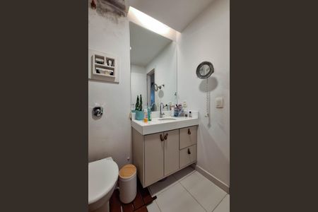Apartamento à venda com 120m², 3 quartos e 1 vaga Apartamento à venda com 120m², 3 quartos e 1 vagaBanheiro da Suíte