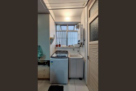 Apartamento à venda com 120m², 3 quartos e 1 vaga Apartamento à venda com 120m², 3 quartos e 1 vagaÁrea de Serviço