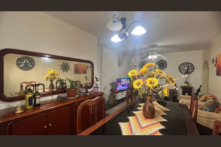Apartamento à venda com 75m², 2 quartos e 1 vaga Apartamento à venda com 75m², 2 quartos e 1 vagaSala de Jantar