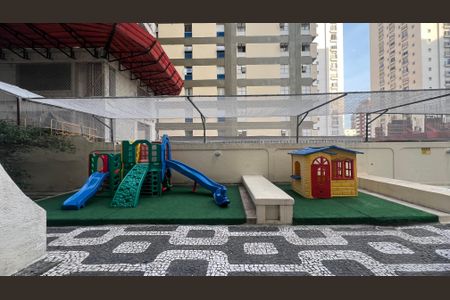 Apartamento à venda com 75m², 2 quartos e 1 vaga Apartamento à venda com 75m², 2 quartos e 1 vagaPlayground