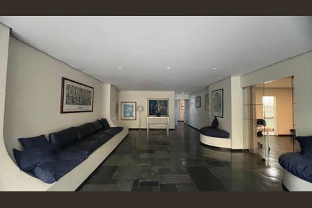 Apartamento à venda com 75m², 2 quartos e 1 vaga Apartamento à venda com 75m², 2 quartos e 1 vagaHall de entrada