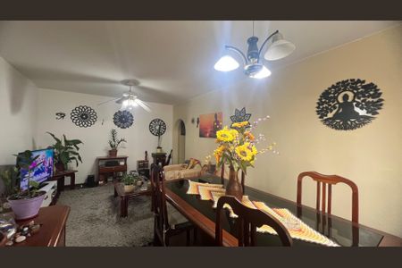 Apartamento à venda com 75m², 2 quartos e 1 vaga Apartamento à venda com 75m², 2 quartos e 1 vagaSala de Jantar