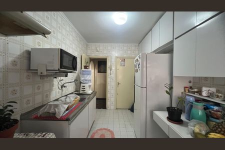 Apartamento à venda com 75m², 2 quartos e 1 vaga Apartamento à venda com 75m², 2 quartos e 1 vagaCozinha