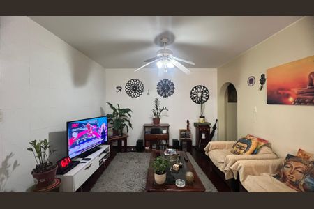 Apartamento à venda com 75m², 2 quartos e 1 vaga Apartamento à venda com 75m², 2 quartos e 1 vagaSala