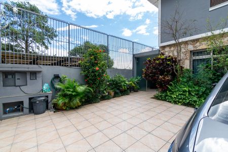 Casa à venda com 200m², 4 quartos e 3 vagas Casa à venda com 200m², 4 quartos e 3 vagasGaragem