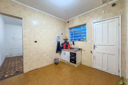 Casa à venda com 367m², 2 quartos e 2 vagas Casa à venda com 367m², 2 quartos e 2 vagasCozinha