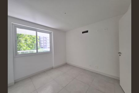 Apartamento à venda com 107m², 3 quartos e 2 vagas Apartamento à venda com 107m², 3 quartos e 2 vagasQuarto 1
