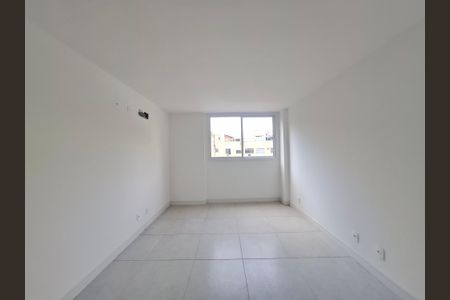 Apartamento à venda com 107m², 3 quartos e 2 vagas Apartamento à venda com 107m², 3 quartos e 2 vagasSuíte