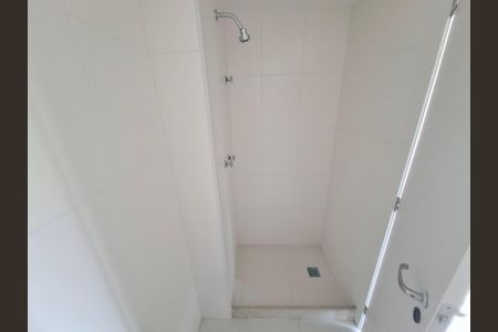 Apartamento à venda com 107m², 3 quartos e 2 vagas Apartamento à venda com 107m², 3 quartos e 2 vagasBanheiro da suíte