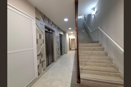 Apartamento à venda com 107m², 3 quartos e 2 vagas Apartamento à venda com 107m², 3 quartos e 2 vagasHall de entrada
