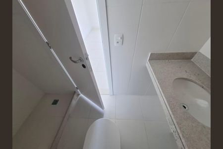 Apartamento à venda com 107m², 3 quartos e 2 vagas Apartamento à venda com 107m², 3 quartos e 2 vagasBanheiro da suíte