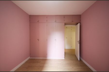 Apartamento à venda com 245m², 3 quartos e 4 vagas Apartamento à venda com 245m², 3 quartos e 4 vagasQuarto 1