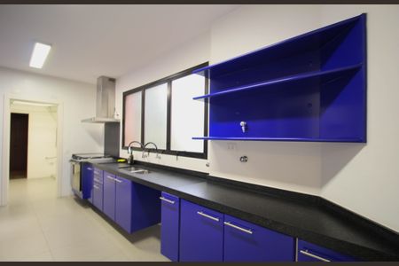Apartamento à venda com 245m², 3 quartos e 4 vagas Apartamento à venda com 245m², 3 quartos e 4 vagasCozinha